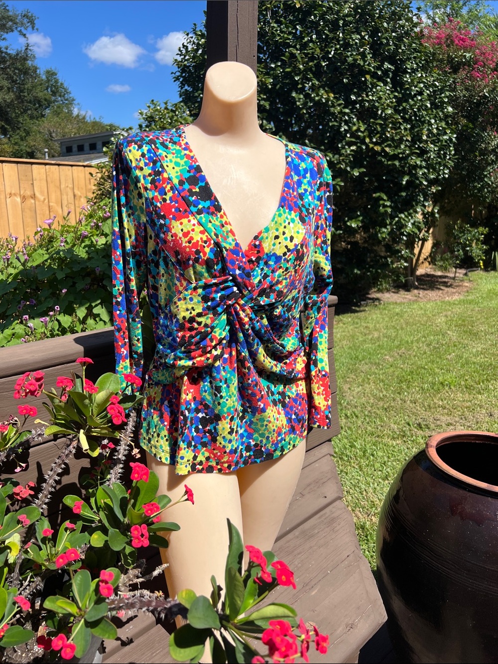 Cable & Gauge Multicolor Knot-Front V-Neck Top